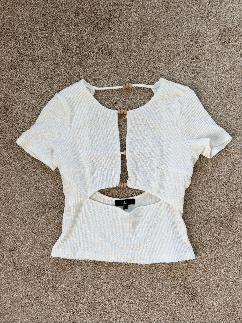 Lulu’s ivory ribbed beaded cutout crop top size medium